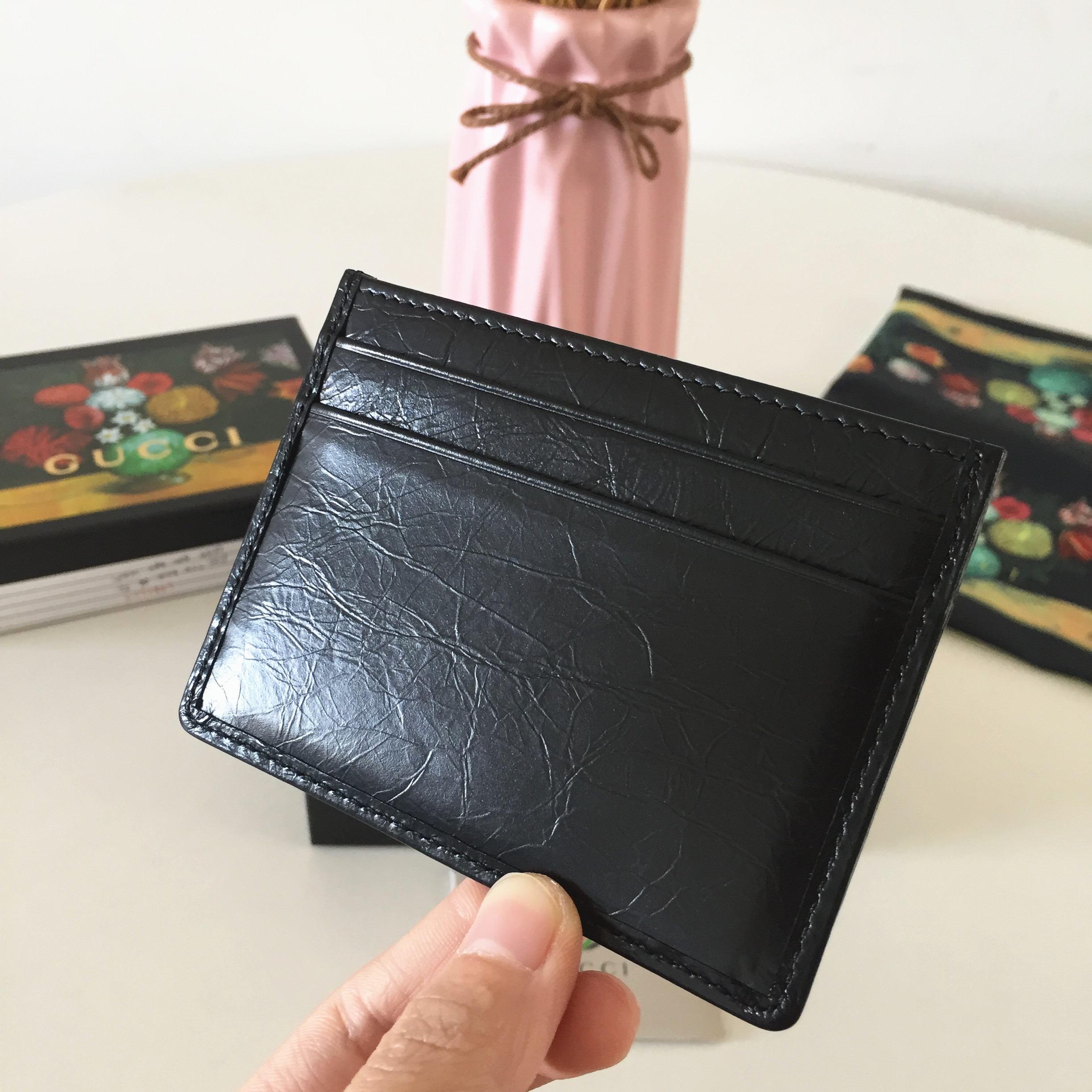 구찌 GG 인토로킹 레더 카드 케이스